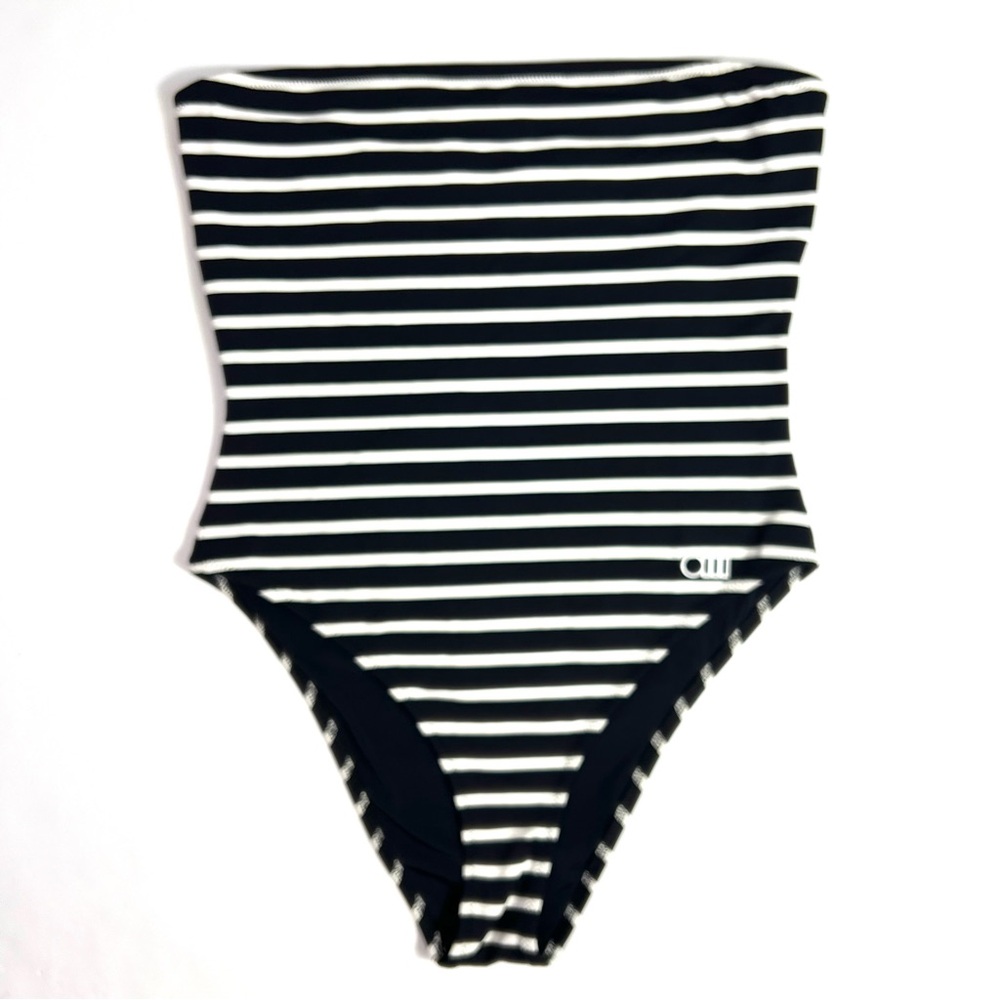 Solid & Striped Strapless One-Piece Striped Swims… - image 4